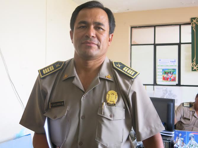 Comandante Arly Gallardo asume jefatura de la Policía en Ilo
