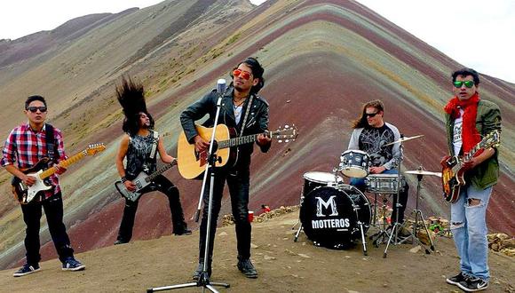 Cusco: Banda de rock graba vídeoclip en la mítica 'Montaña de Siete Colores'