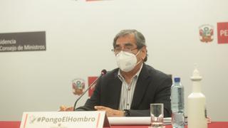 Ministro Óscar Ugarte: Perú está “en la cúspide” de la segunda ola y esperamos que “ya empiece a decrecer”