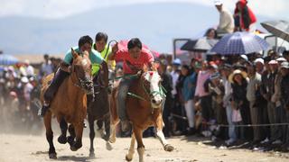 Mira aquí la carrera de morochucos en el último día de la feria de Cuasimodo en Huancayo (EN VIVO)