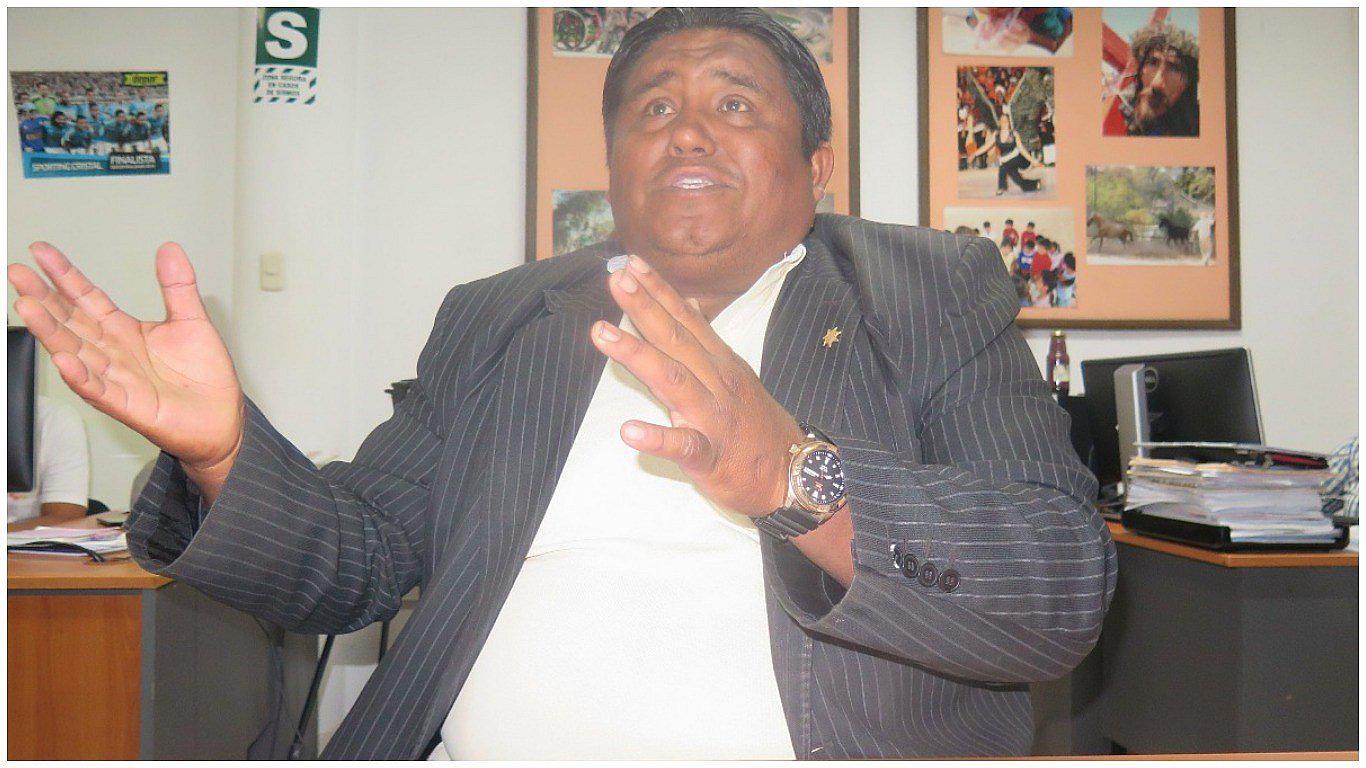 Abogado Víctor Peralta teme que lo detengan sin prueba alguna