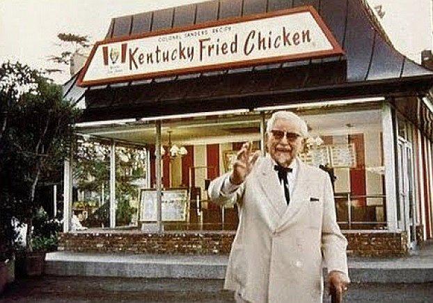 El fundador de Kentucky Fried Chicken nació un día como hoy