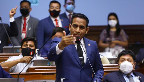 Legislador señaló que su bancada se reunirá para evaluar si es que respaldan una censura contra el primer ministro, Aníbal Torres. (Foto: Congreso)
