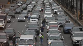 Feriado largo: gran congestión vehicular en peaje de Lurín para salir de Lima rumbo al sur (FOTOS)