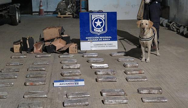 Hallan 50 kilos de droga en bus de Ormeño y son detenidos dos choferes