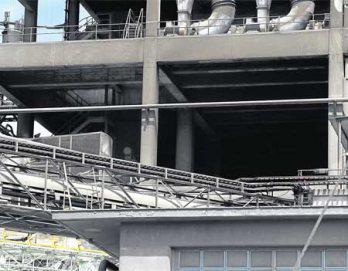 Incendio destruye estación eléctrica de Cementos Lima