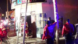 Piñateria de El Tambo se incendia por un corto circuito