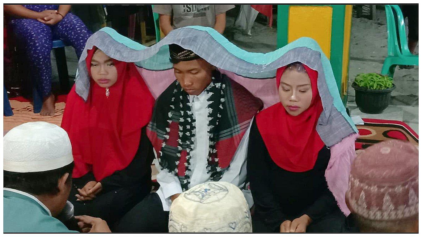 Hombre se casa con sus dos novias porque 'no quería herir a ninguna' (VIDEO)