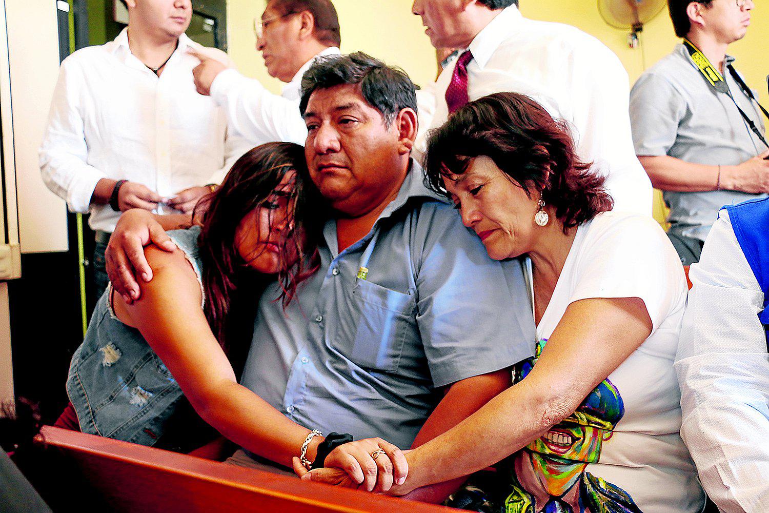 El martes 29, tres jueces decidirán si policía es liberado o sigue preso