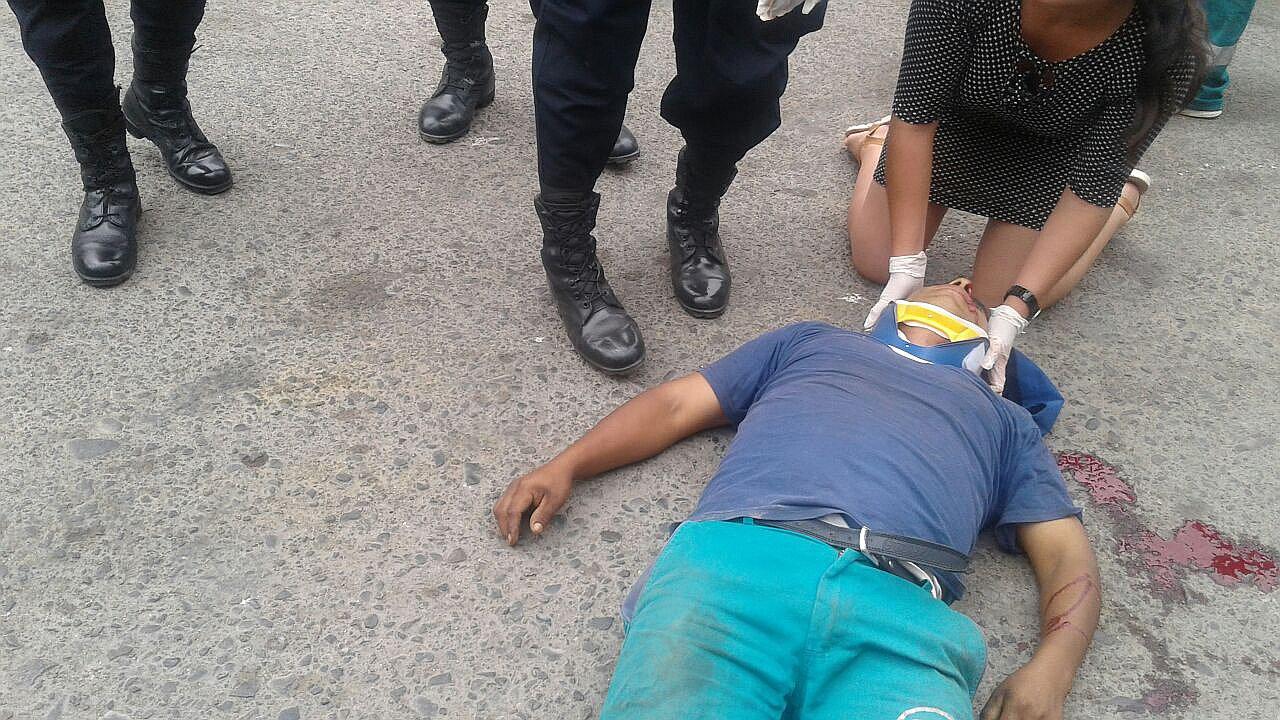 Trujillo: Trabajador del Segat cae de tolva de camión reciclador