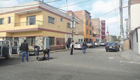 La Libertad: En feroz balacera capturan a ocho “marcas” y hieren a uno en la urbanización Santa Inés