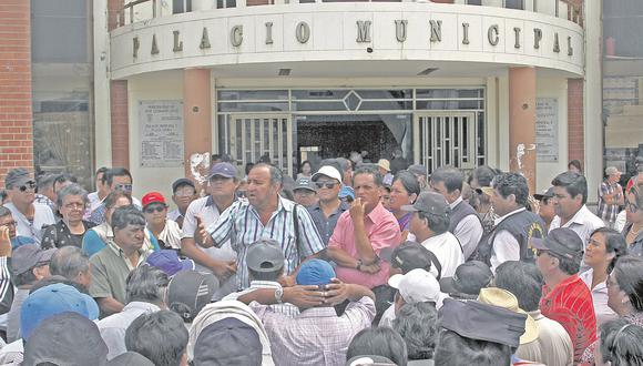 Municipalidad de JLO pasa al retiro a 34 trabajadores sin definir aún fecha para pagos 