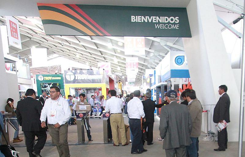 Marchas ponen en riesgo Perumin en Arequipa y se perderían S/100 millones