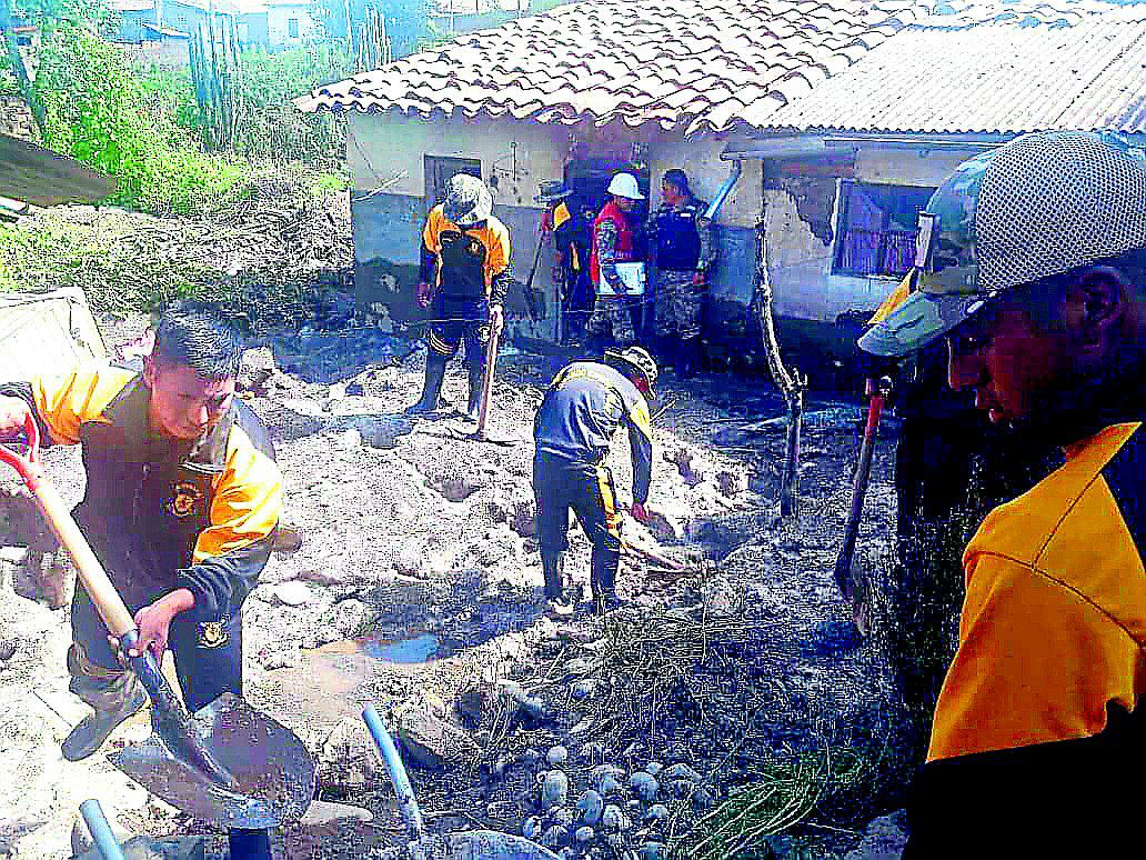 Emergencia Lluvia y granizada tumba 7 casas e inunda 132 viviendas 