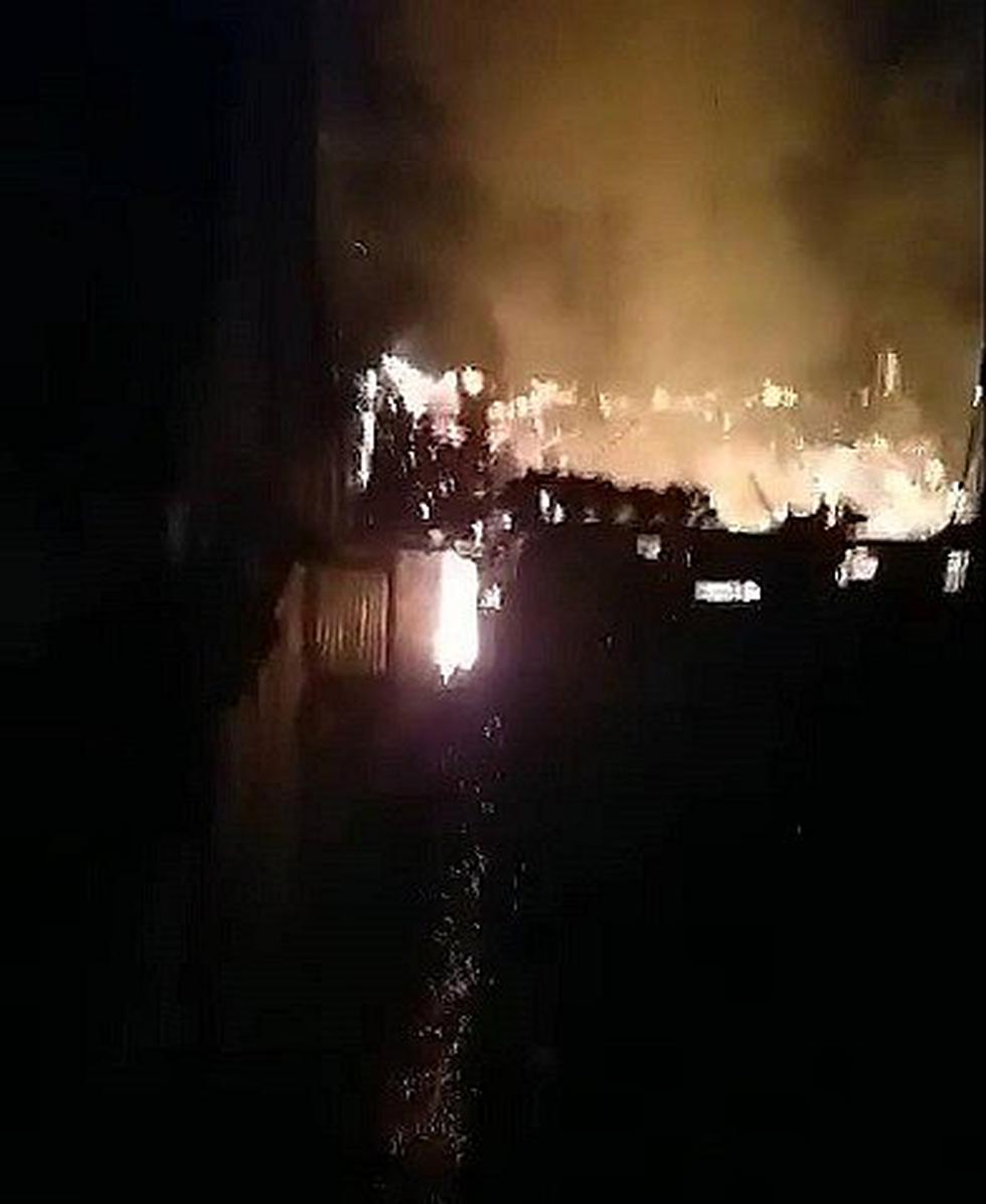 Incendio consume una vidriería en Otuzco 