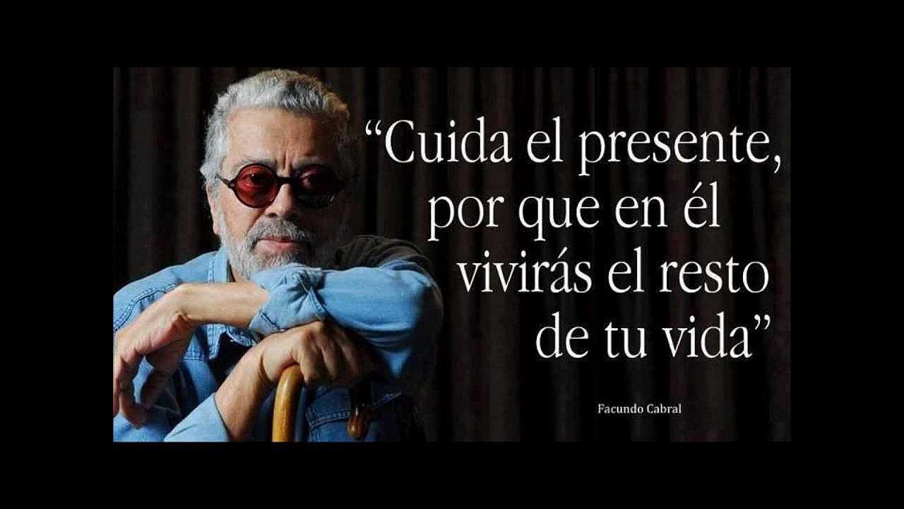Facundo Cabral : publicarán libro con los últimos correos del escritor antes de morir