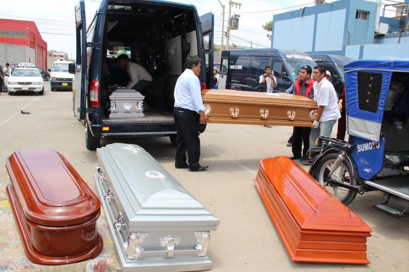 Identifican a 20 de las 22 víctimas del accidente de bus Civa 