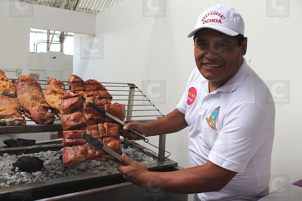 Caja china y chancho al palo para los asistentes
