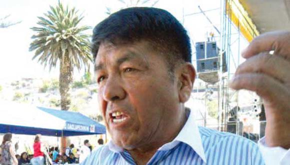 Dictan 6 meses de prisión preventiva para ex alcalde de Uchumayo