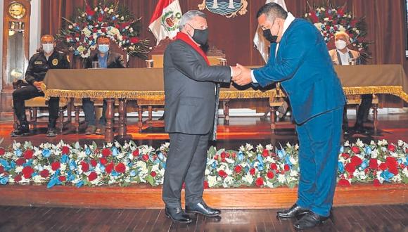 Alcalde de Trujillo aseguró que “cree en la democracia y no en la dedocracia” partidaria, luego de que líder de APP pidiera apoyo para Namay.