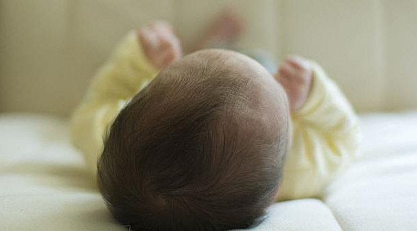 Chile: Recién nacido abandonado es hallado en un templo católico