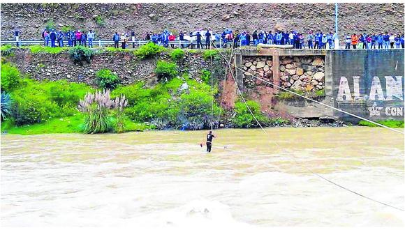Niño de dos años cae al río Mantaro y dos hermanitos mueren con impacto de rayo