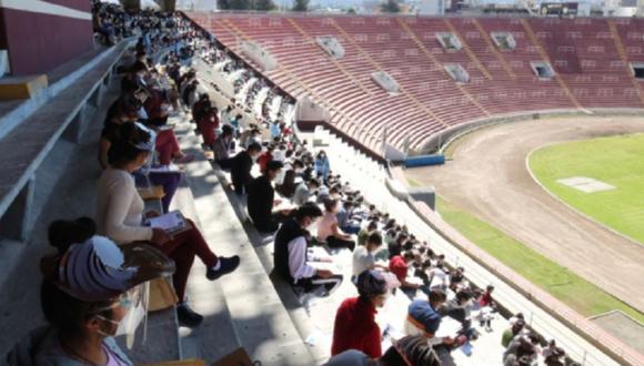 La Universidad Nacional de San Agustín de Arequipa ratificó que el examen de admisión presencial se desarrollará en dos fechas. (Foto: Andina)