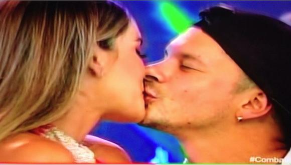 Mario Hart recibió a Korina Rivadeneira en Combate con apasionado beso (VIDEO)