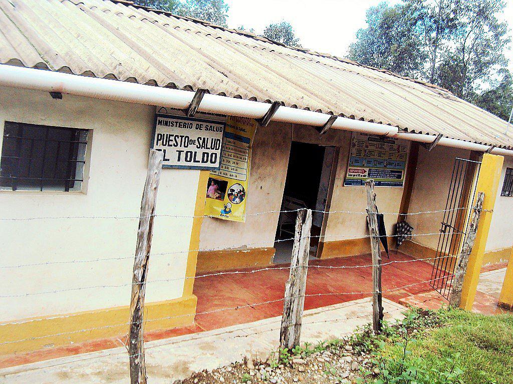 Centro de Salud de la sierra de Piura funciona en un salón multiusos