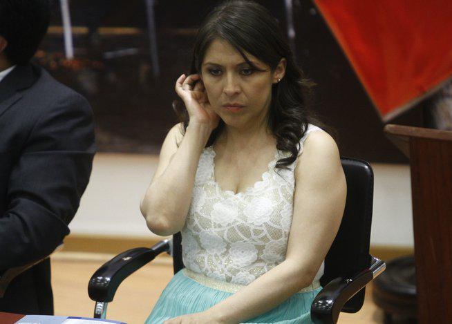 Yeni Vilcatoma admite sentirse incómoda por candidatos sentenciados 