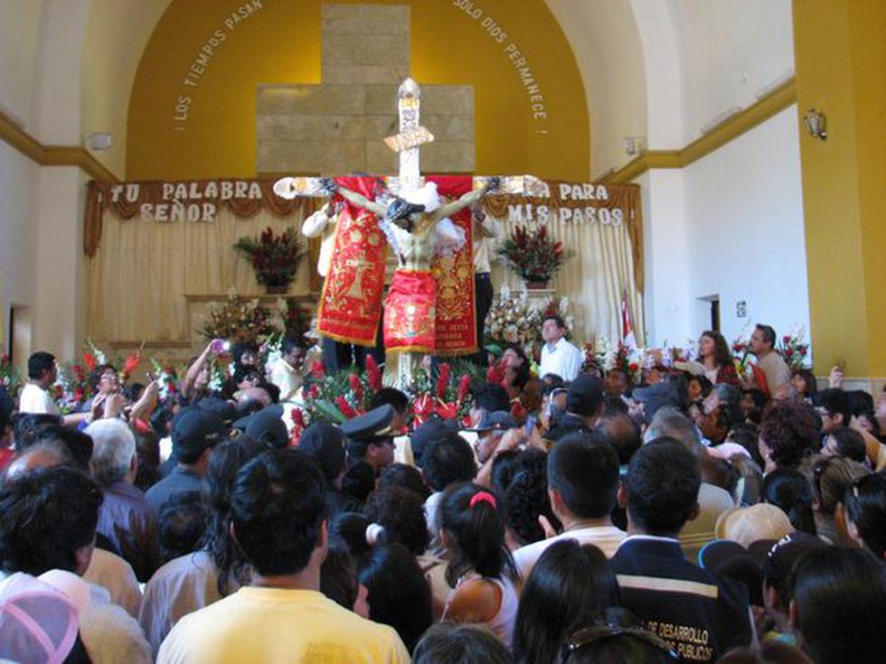 Hasta chilenos llegaron a festividad del Señor de Locumba
