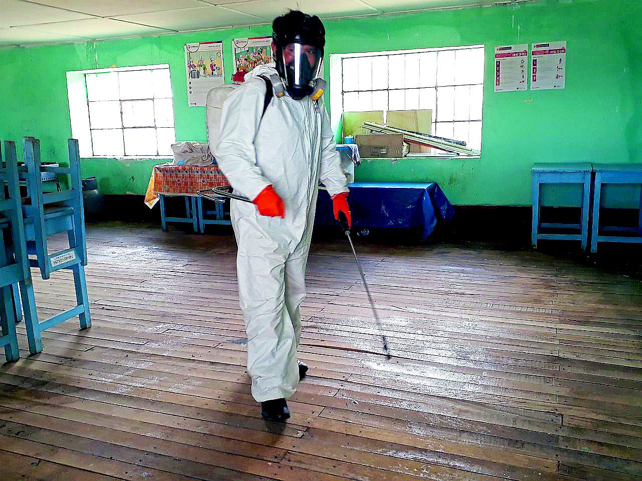 Fumigarán planteles antes del inicio del año escolar 2020