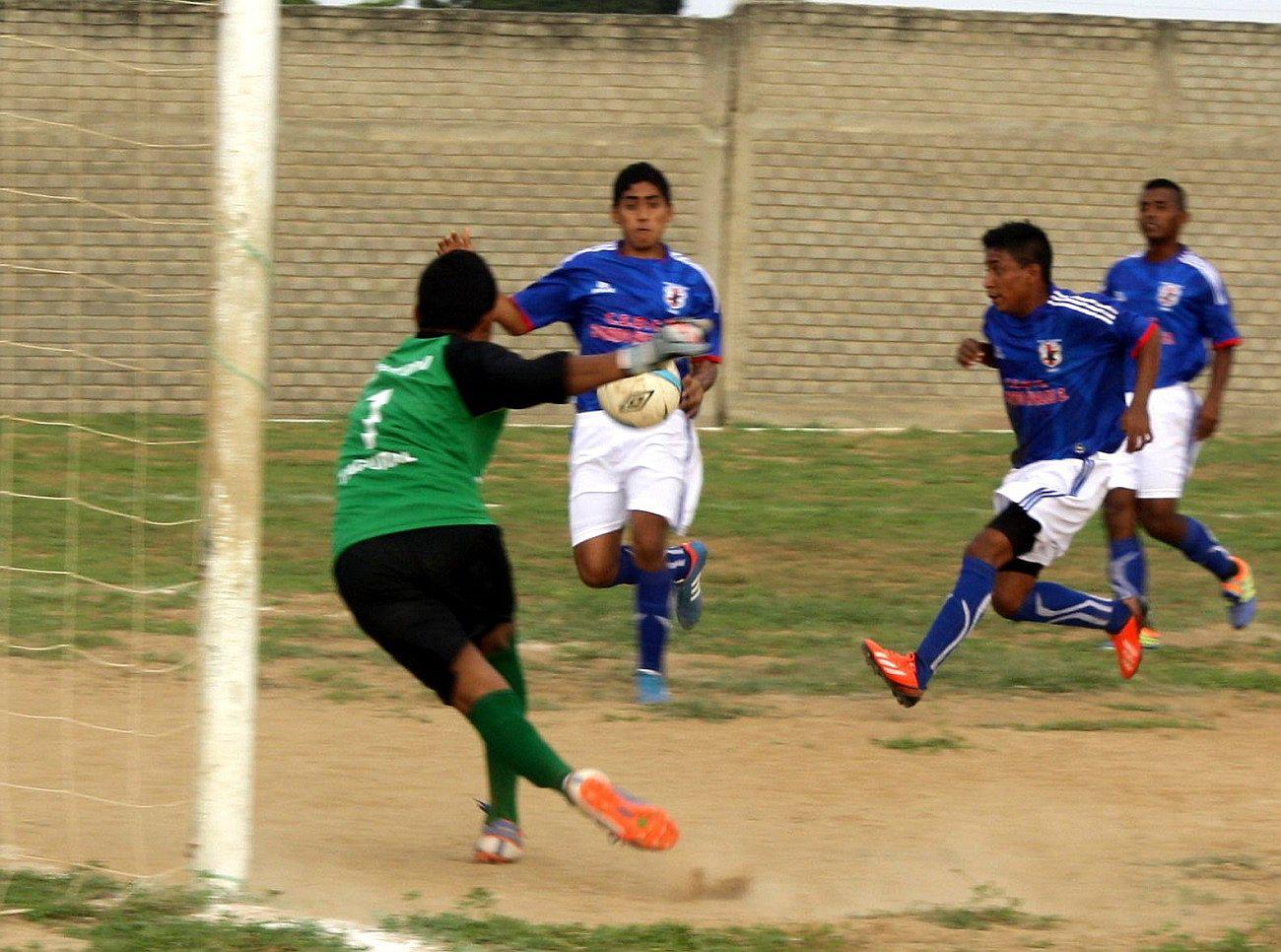 Tumbes: Eduardo Ávalos choca con Estrella Roja en partido de la Copa Perú en Tumbes 