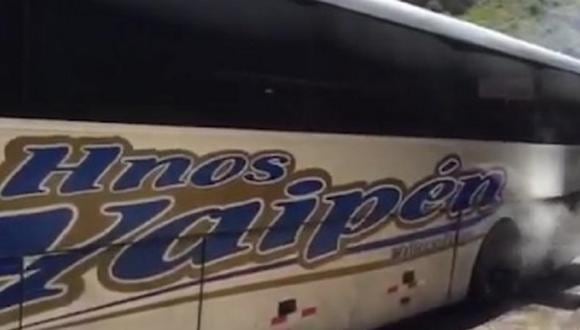​Hermanos Yaipén: Bus de orquesta se incendia cuando se dirigía a concierto en Huánuco (VIDEO)