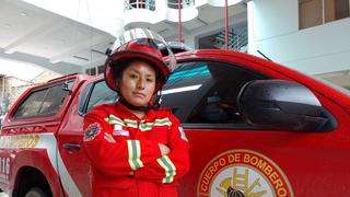 Por primera vez, dos mujeres asumen la dirección de una compañía de bomberos en la región Huancavelica