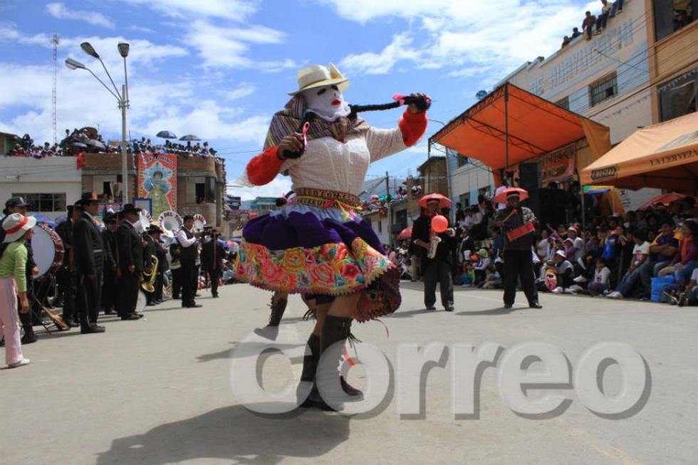 Chinchilpos y gamonales celebran fallo de La Haya con desfile (FOTOS)
