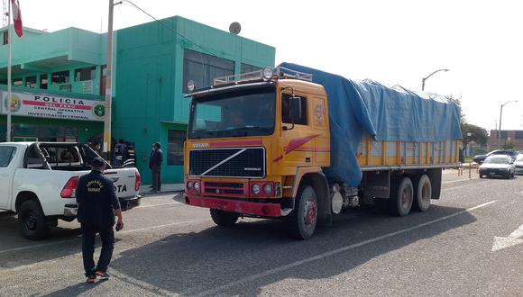 Vehículo con patente boliviano fue trasladado a la sede de la Policía Fiscal