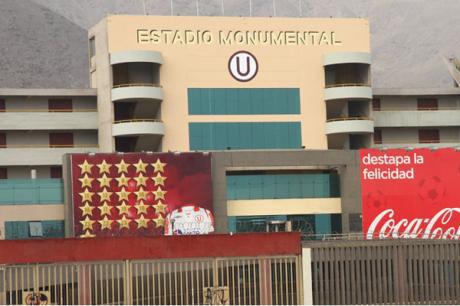 Hincha de Universitario muere en enfrentamiento entre barras