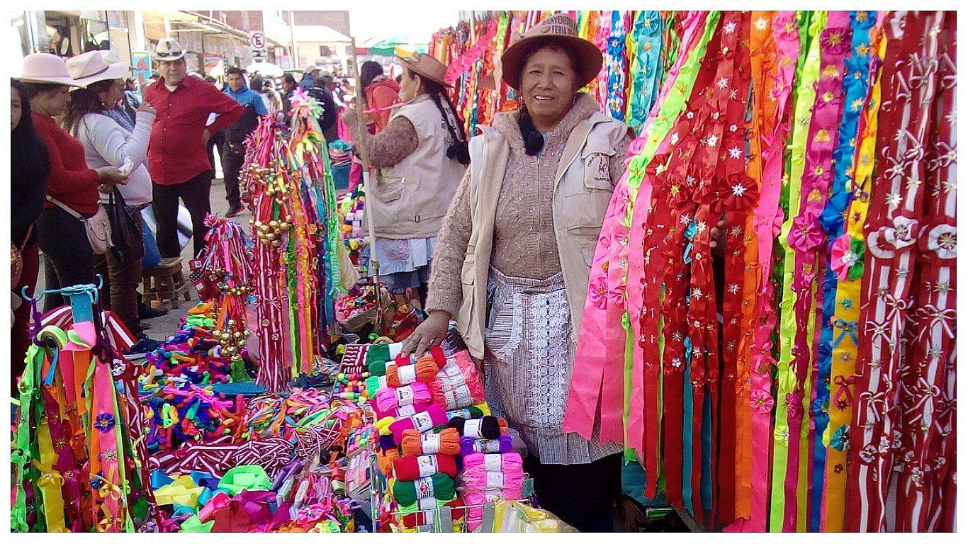 ​Santiago: Cintas y flores del Huaytapallana para adornar el ganado