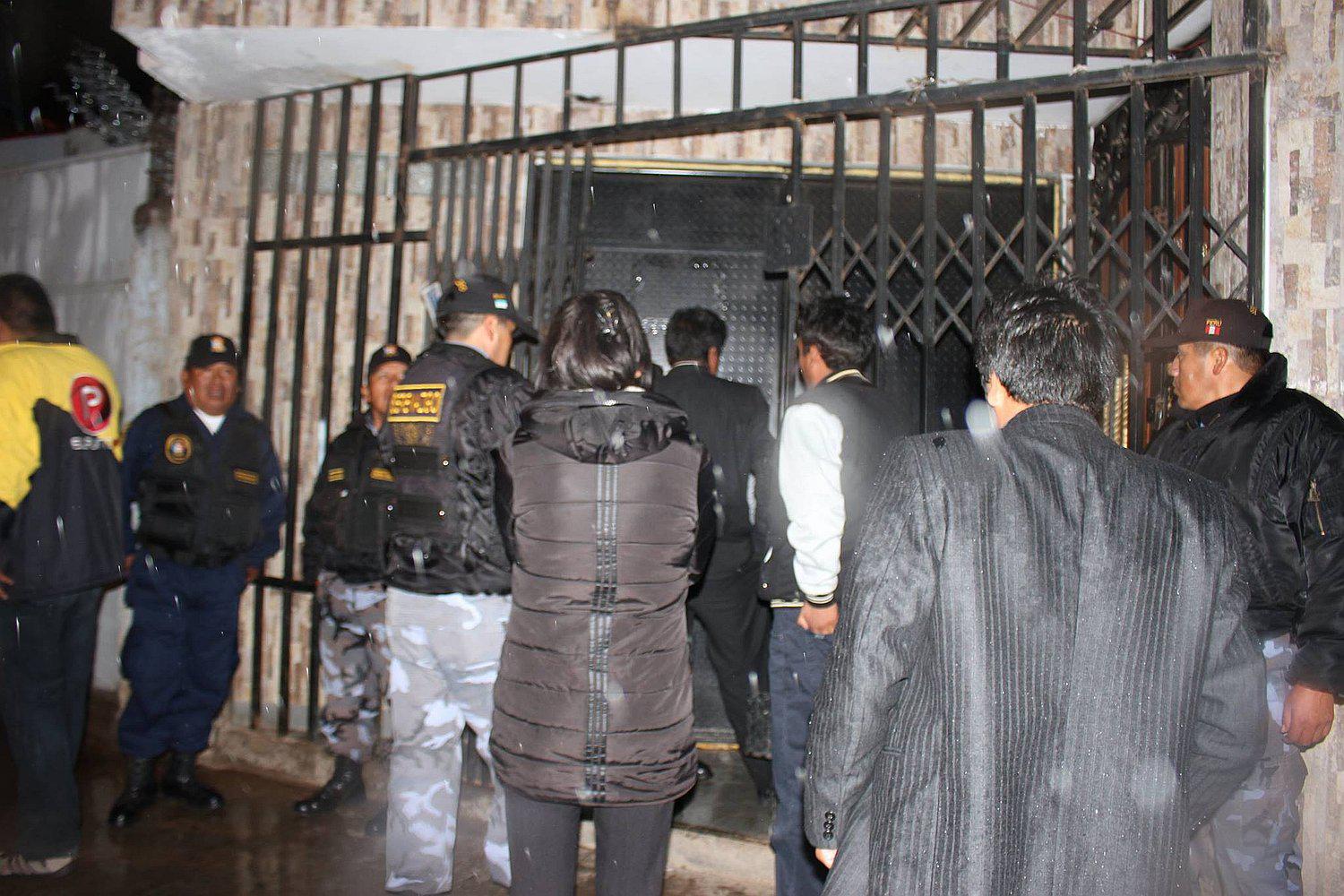 123 indocumentados se divertían en discoteca Dayiros en Puno