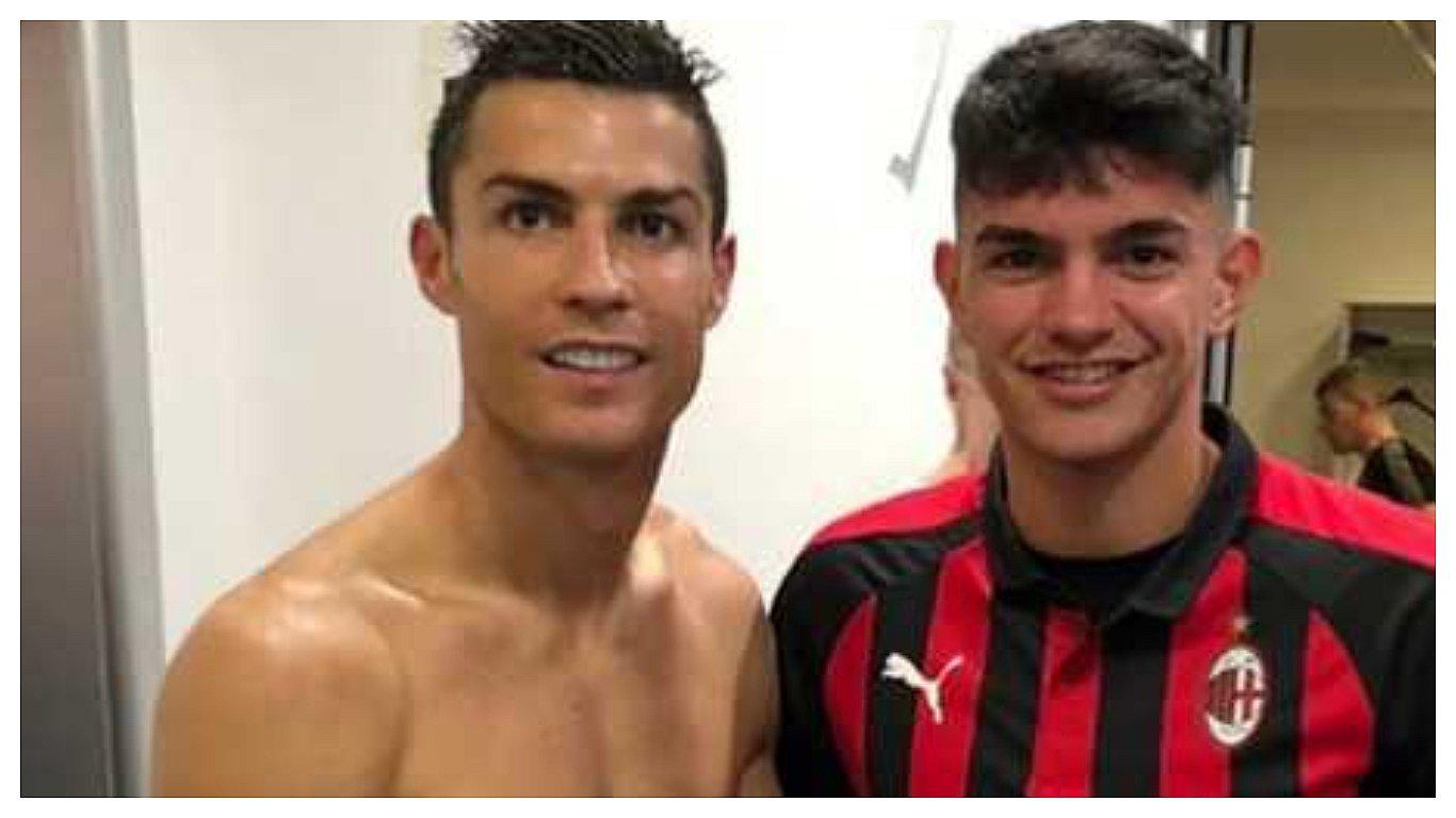 ​En una foto de Cristiano Ronaldo se "coló" Giorgio Chiellini desnudo