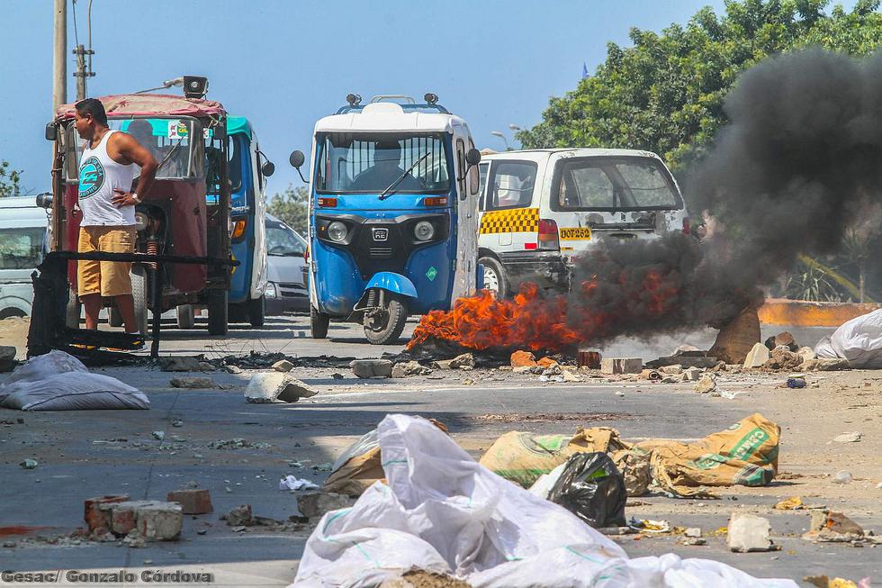 Violento desalojo en Villa El Salvador. 