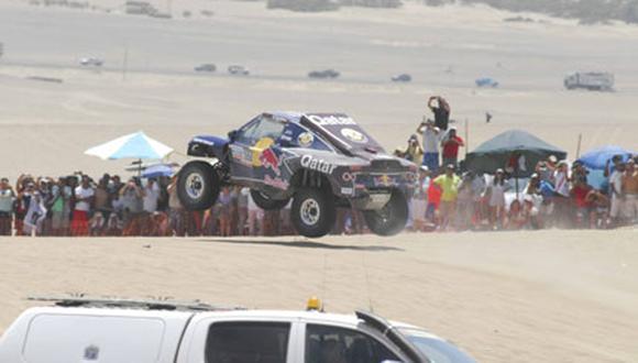 Rally Dakar inicia accidentada y ruda etapa entre Nasca y Arequipa