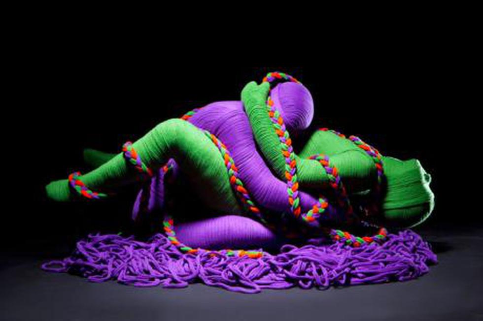 FOTOS: Benetton lanza publicidad con poses del Kamasutra