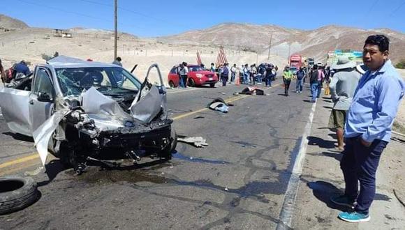 Tres fallecidos en Arequipa en choque de vehículos