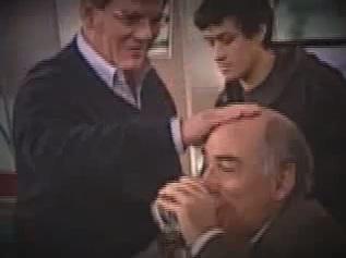 Video: Rafael Rey le "mete un lapo" a Carlos Tapia