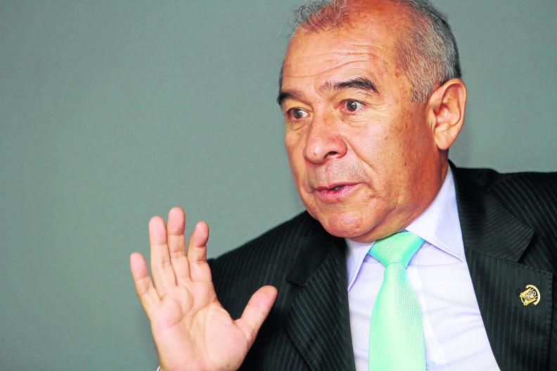 Gustavo Rondón sobre Nadine Heredia: "Quien maneja el gobierno es ella"