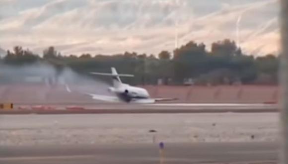 YouTube: El sorprendente descenso de un avión sin tren de aterrizaje (VIDEO)