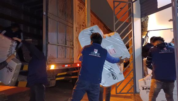 En las próximas horas el material será desplegado a las provincias de Tarata, Candarave, Jorge Basadre y distritos de Tacna. (Foto: Cortesía ODPE)