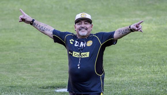 Diego Maradona murió a los 60 años en su casa de Tigre en Argentina. El astro se descompensó y sufrió un paro cardiorrespiratorio. (Foto: AFP)